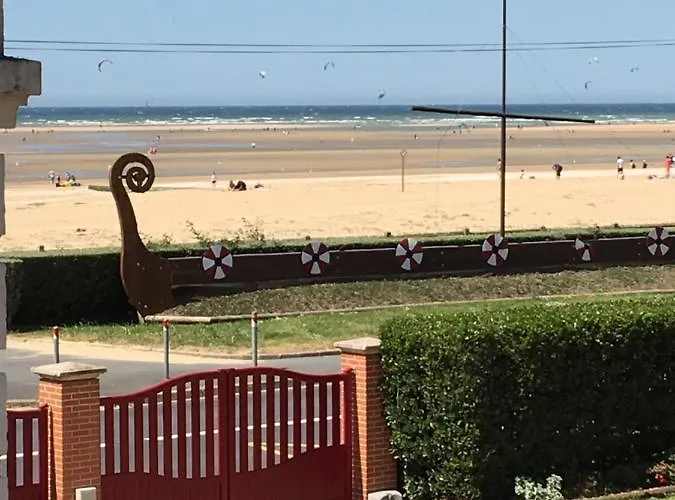 Les Carlins Holiday home *